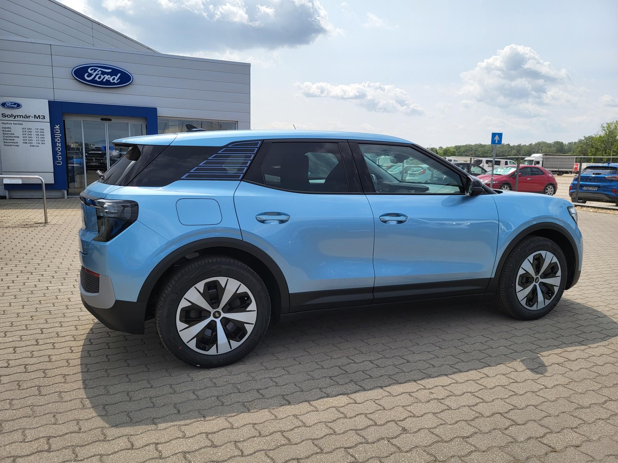 Ford Explorer Standard Range 140 kW Automatik Baujahr 2026, Ungarn — Foto 4 von 7