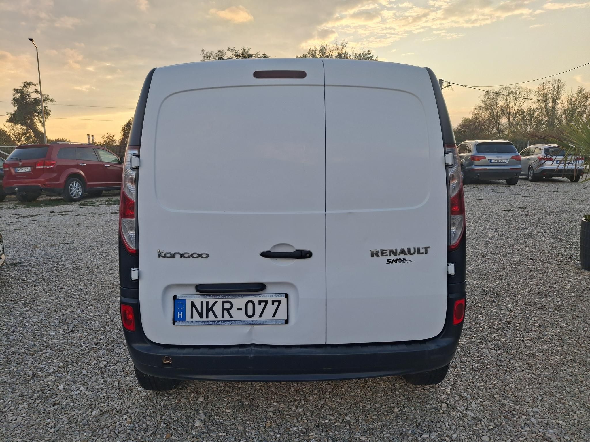 Renault Kangoo Express 1,5 dCi 66 kW Schaltgetriebe Baujahr 2016, Ungarn — Foto 5 von 12