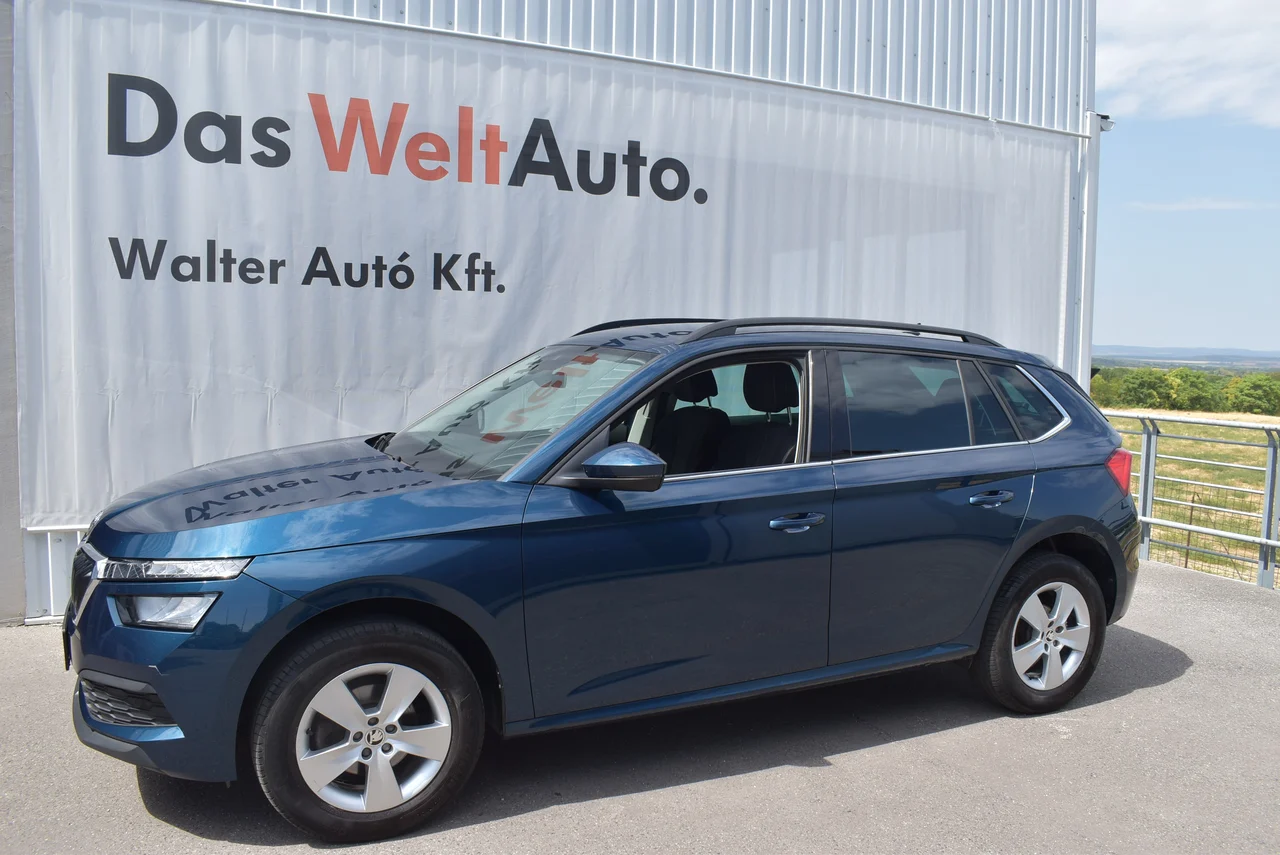 Skoda Kamiq 1,0 TSI 85 kW DSG Baujahr 2020, Lávakék metál, 63.421 km, Ungarn — Foto 1