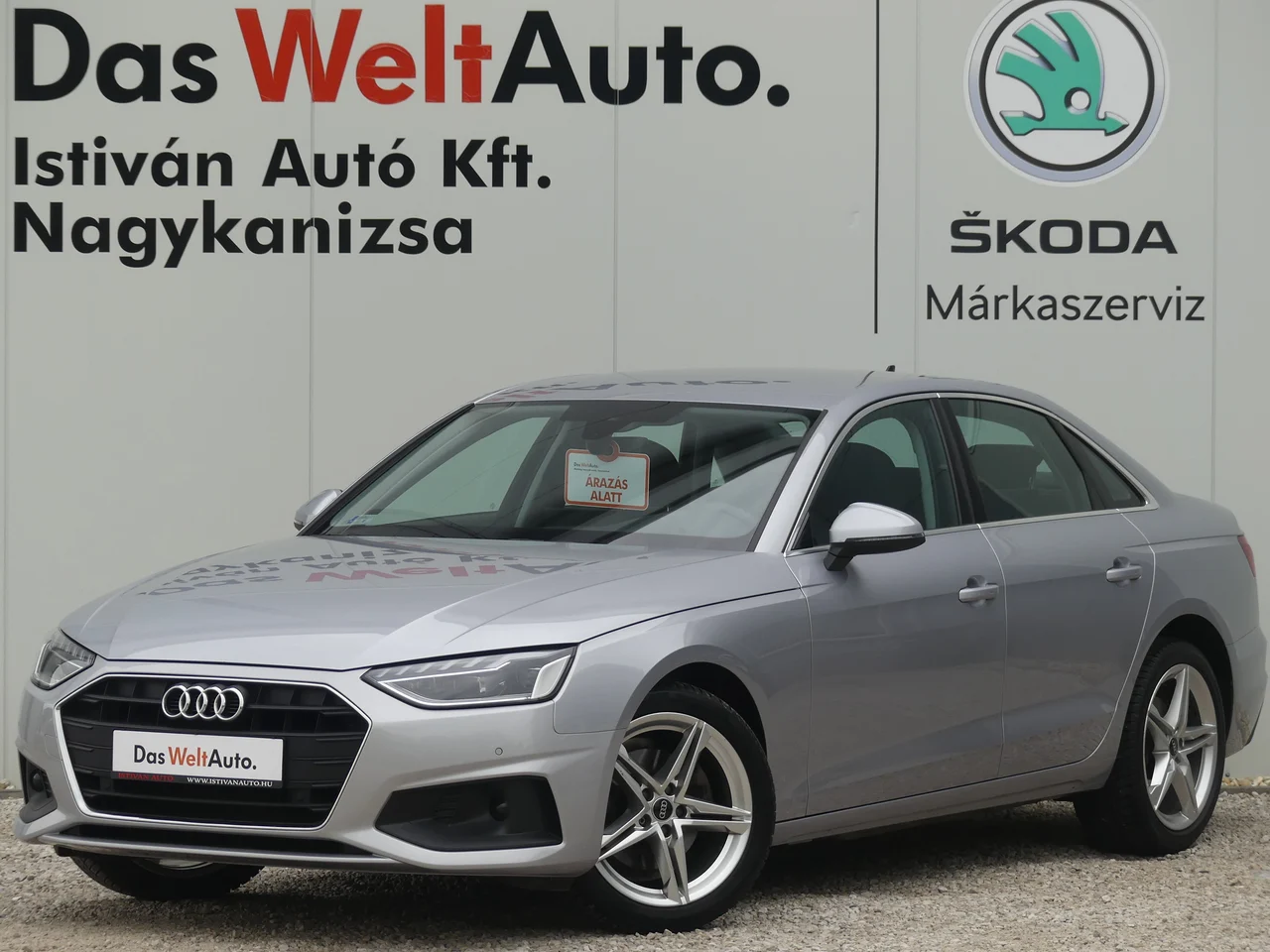 Audi A4 2,0 120 kW TDI Automatik Baujahr 2022, Tőrezüst metál, 56.603 km, Ungarn — Foto 1