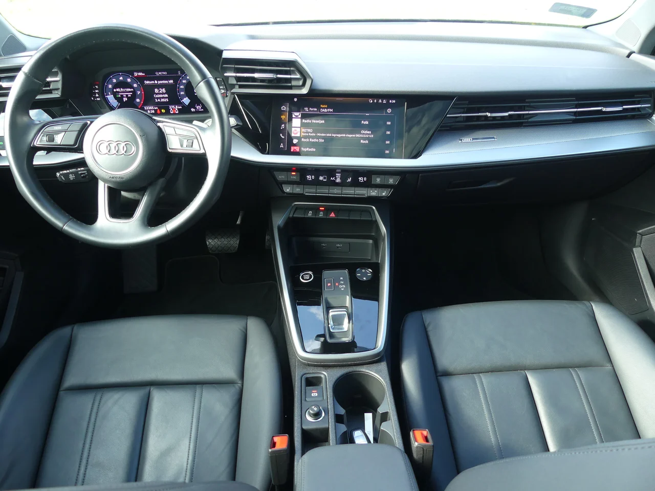 Audi A3 1,5 110 kW TFSI Automatik Baujahr 2022, Brillant fekete, 53.965 km, Ungarn — Foto 4 von 13