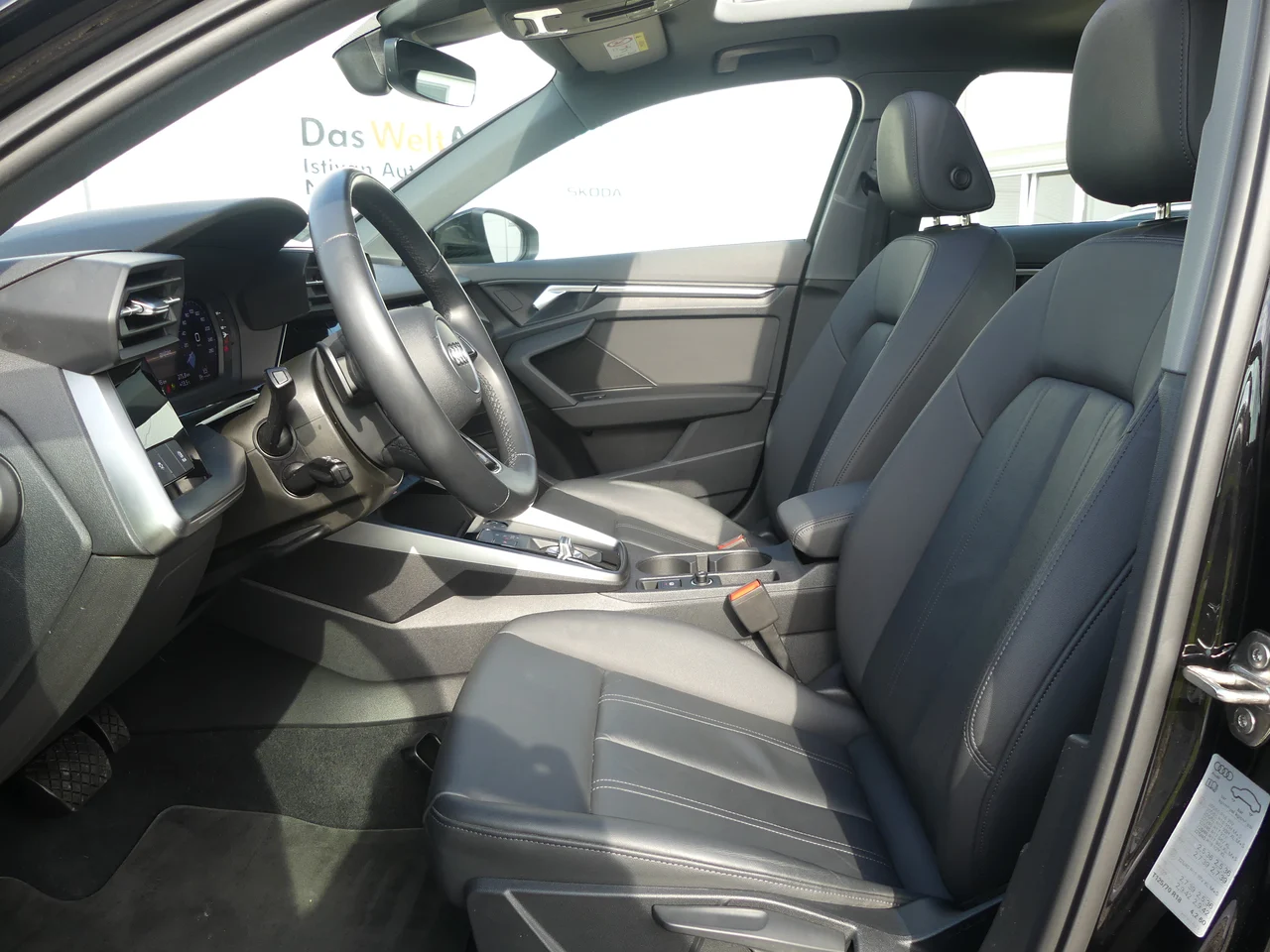 Audi A3 1,5 110 kW TFSI Automatik Baujahr 2022, Brillant fekete, 53.965 km, Ungarn — Foto 5 von 13