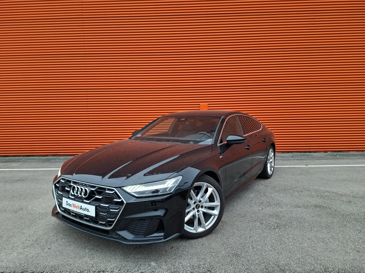 Audi A7 4x4 2,0 TDI 150 kW Automatik Baujahr 2024, Mítoszfekete metál, 17.458 km, Ungarn — Foto 1