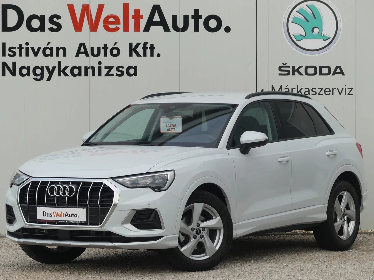Audi Q3 1,5 110 kW TFSI Automatik Baujahr 2024, Gleccserfehér metál, 10.593 km, Ungarn — Foto 1