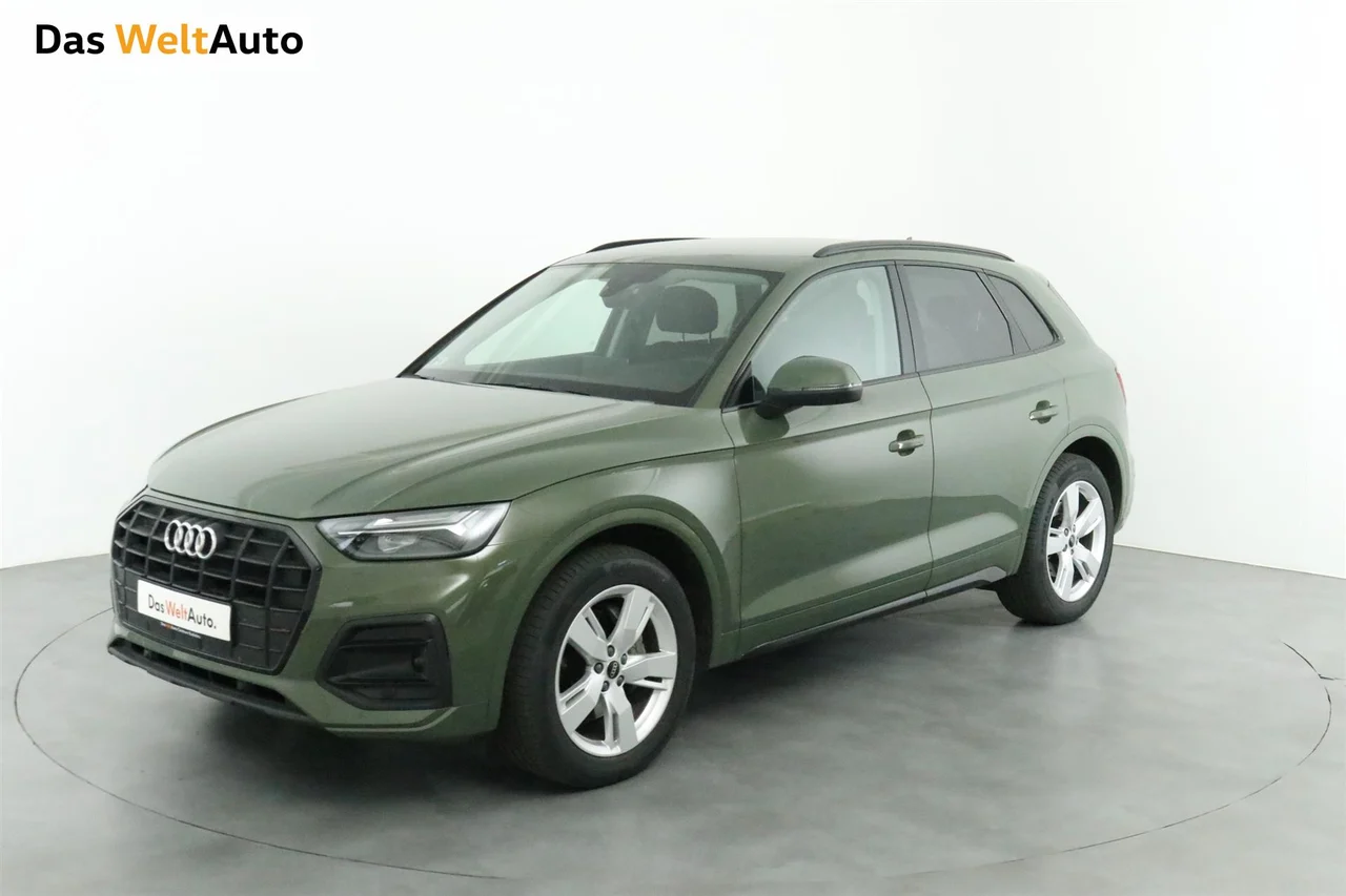 Audi Q5 2,0 TDI 120 kW Automatik Baujahr 2025, Distrikt-zöld metál, 26.264 km, Ungarn — Foto 1 von 12