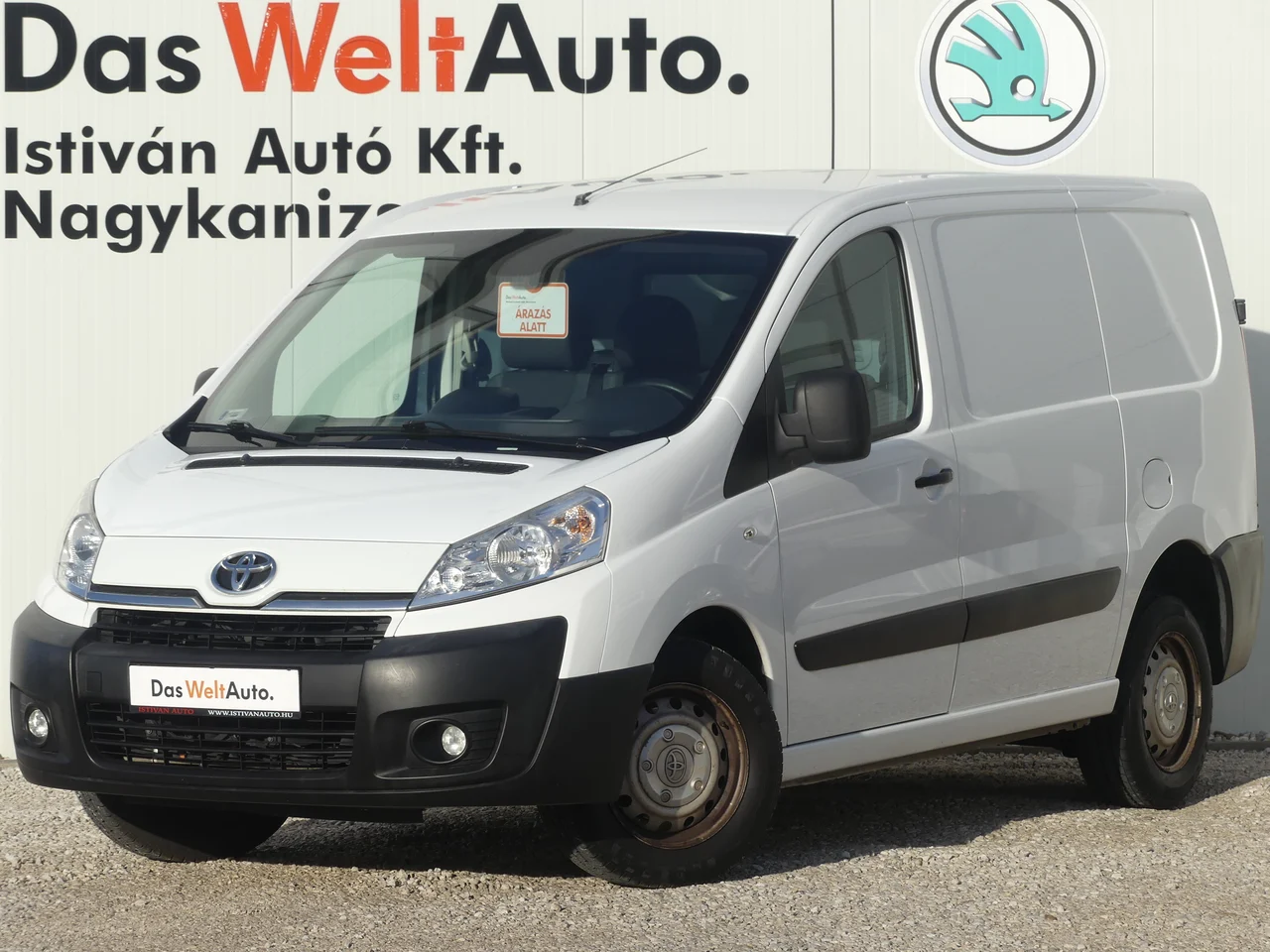 Toyota Proace 66 kW 1.6 D Baujahr 2015, fehér, 202.005 km, Ungarn — Foto 1
