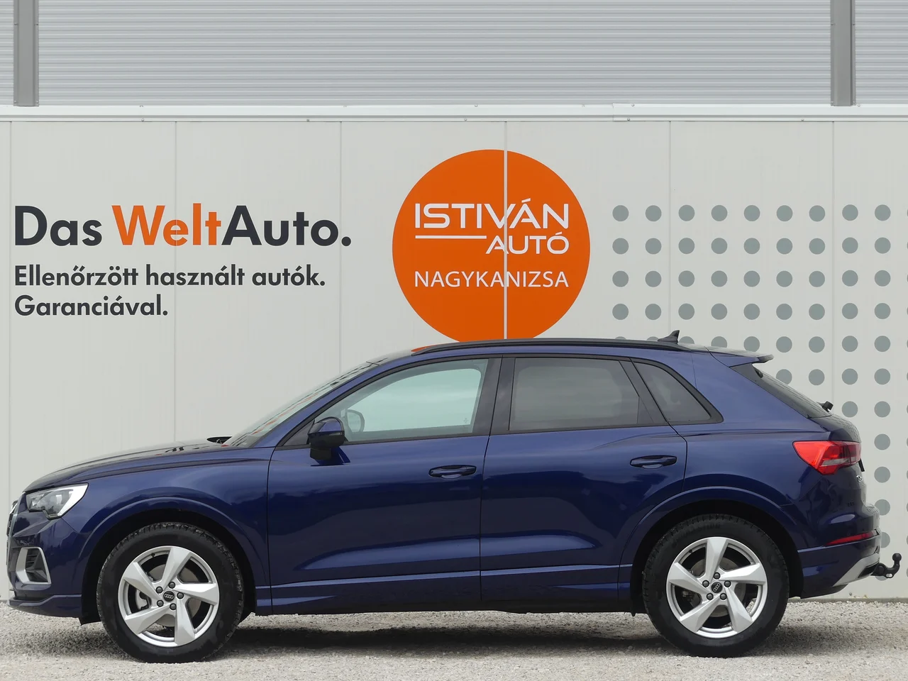 Audi Q3 110 kW TFSI Automatik Baujahr 2025, blau, 9.706 km, Ungarn — Foto 3 von 6