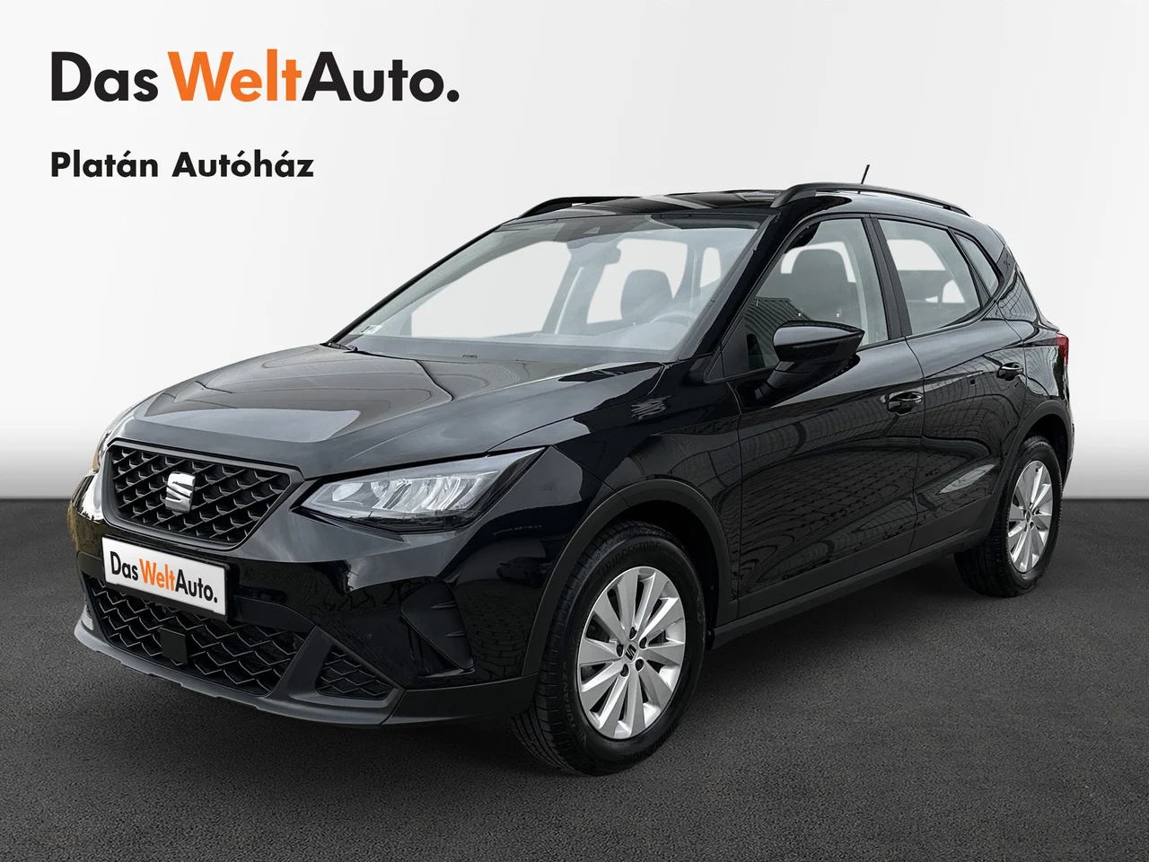 SEAT Arona 1,0 TSI 81 kW Baujahr 2023, Midnight fekete, 33.836 km, Ungarn — Foto 1