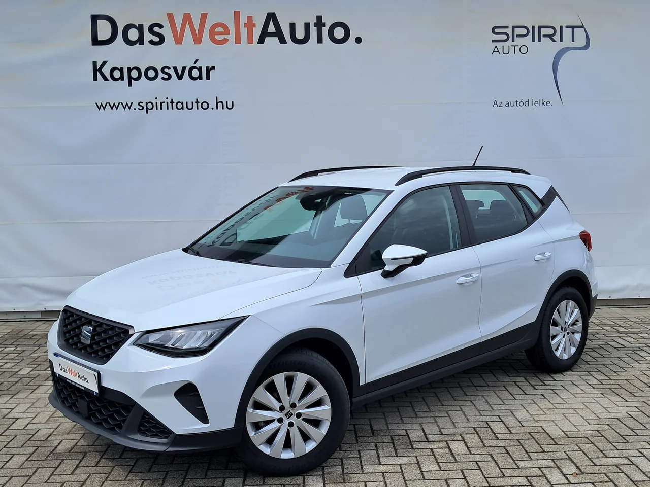 SEAT Arona 1,0 TSI 81 kW Baujahr 2023, Nevada fehér metál, 49.210 km, Ungarn — Foto 1