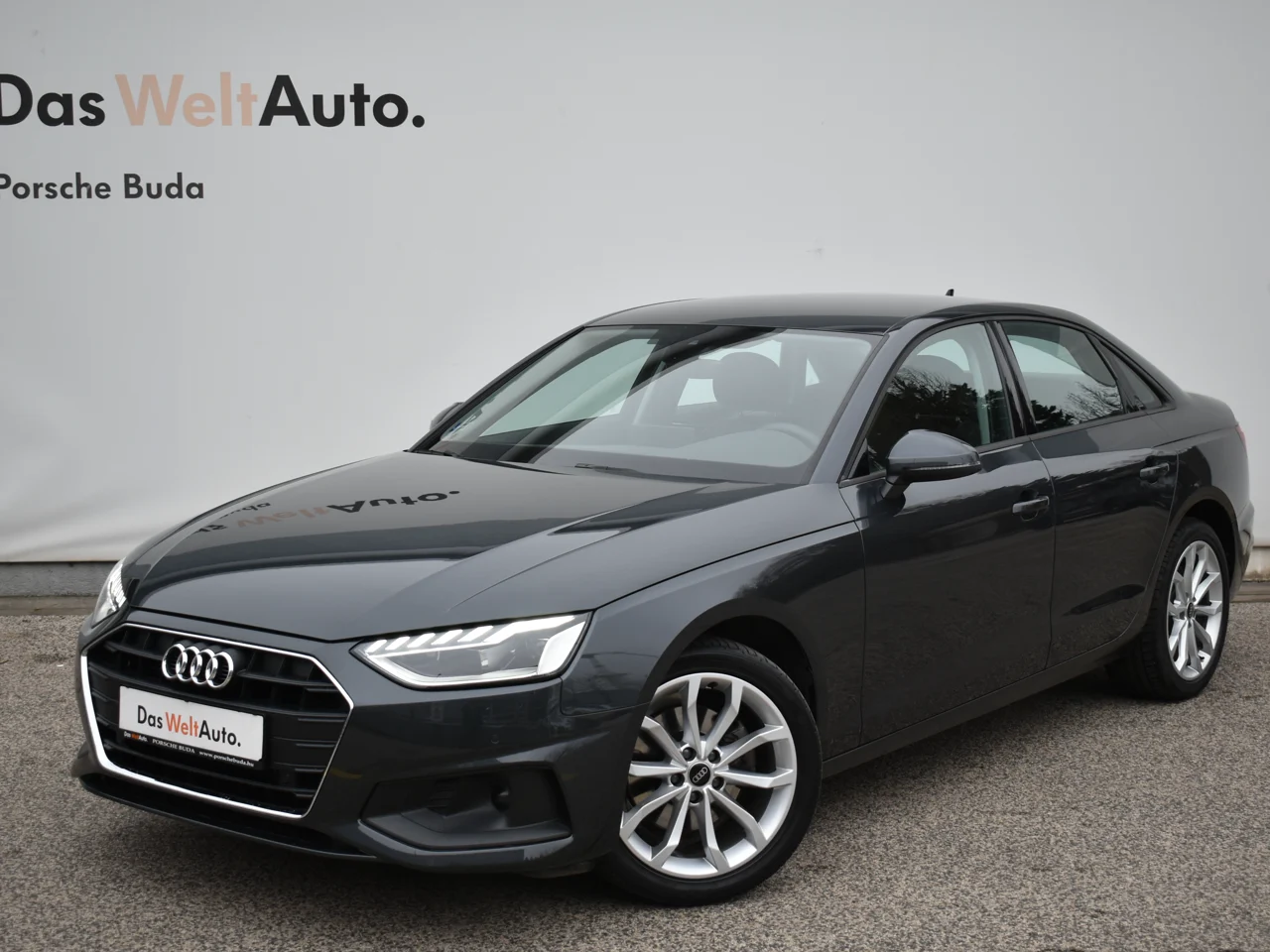 Audi A4 2,0 120 kW TDI Automatik Baujahr 2023, Manhattan szürke metál, 60.886 km, Ungarn — Foto 1