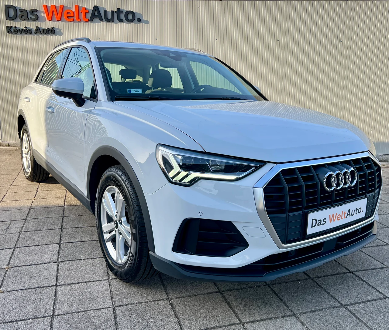 Audi Q3 2,0 110 kW TDI Automatik Baujahr 2021, Gleccserfehér metál, 99.873 km, Ungarn — Foto 1