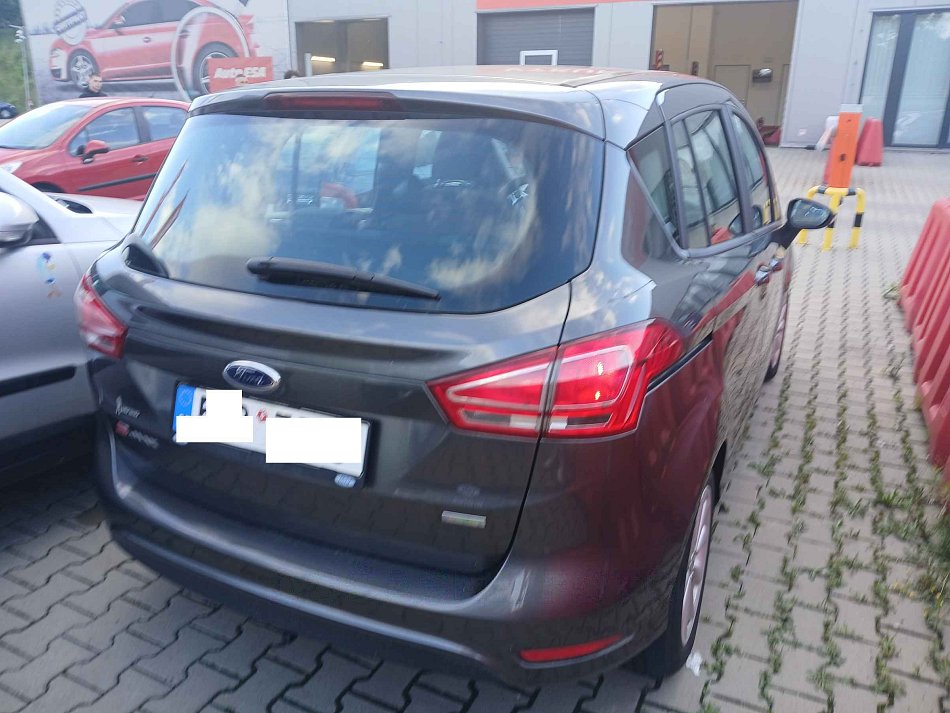 Ford B-max 1,0 74 kW Schaltgetriebe Baujahr 2016, 39.980 km, Tschechien — Foto 2 von 3