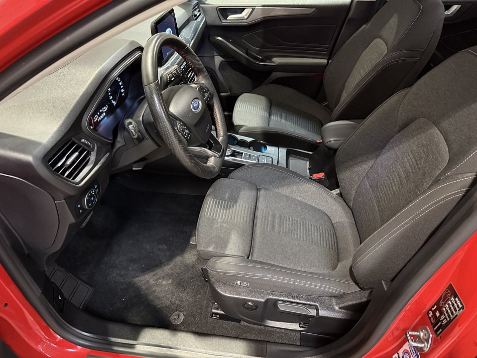 Ford Focus 1,5 TD 88 kW 1.5TD Automatik Baujahr 2019, 109.760 km, Tschechien — Foto 10 von 27