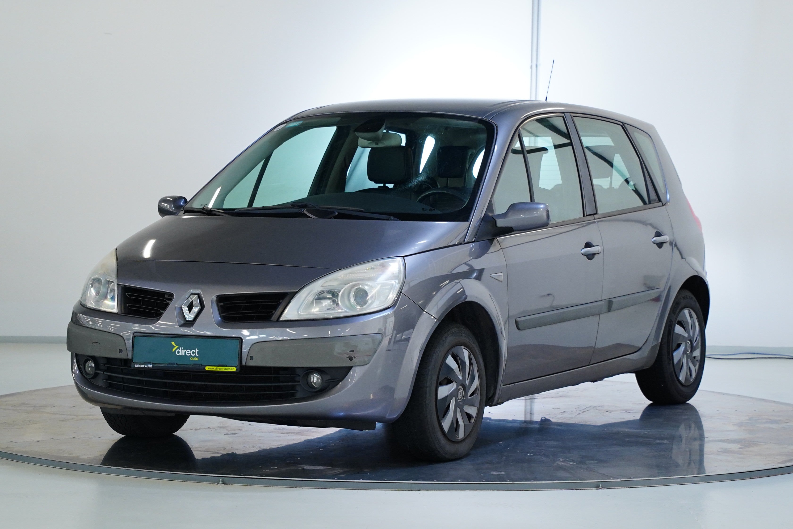 Renault Scénic 1,6 82 kW Automatik, Tschechien — Foto 1