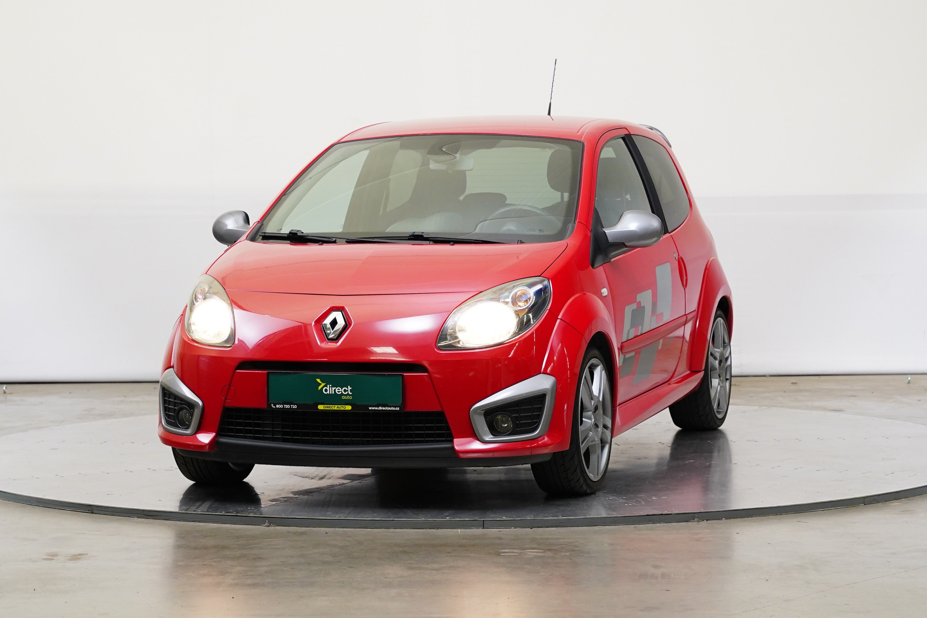 Renault Twingo 1,6 98 kW, Tschechien — Foto 1