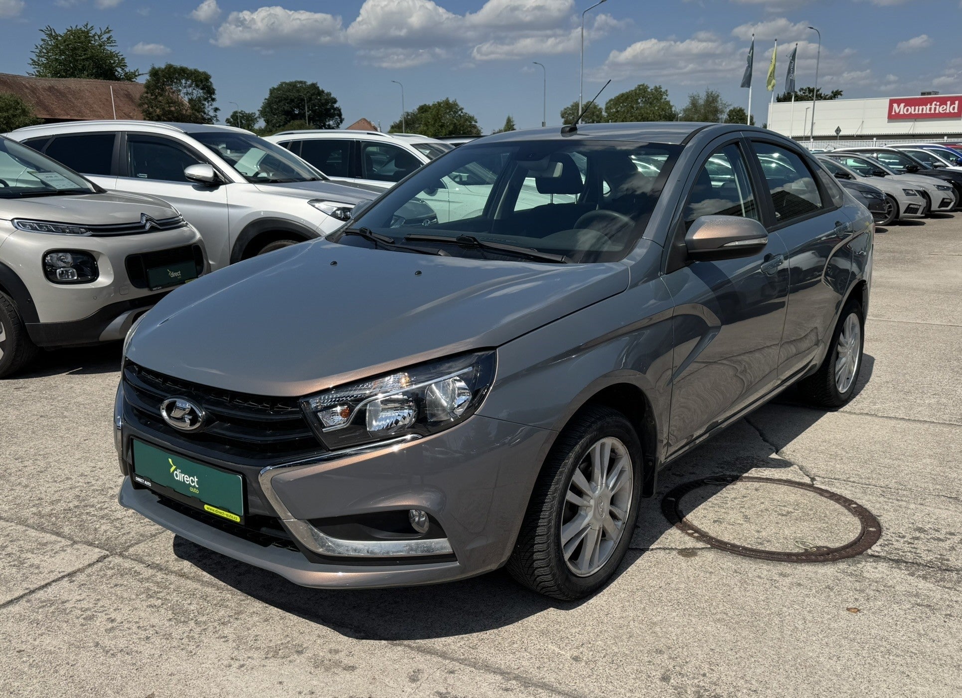 Lada Vesta 1,6 1.6i 78 kW Automat, Tschechien — Foto 1