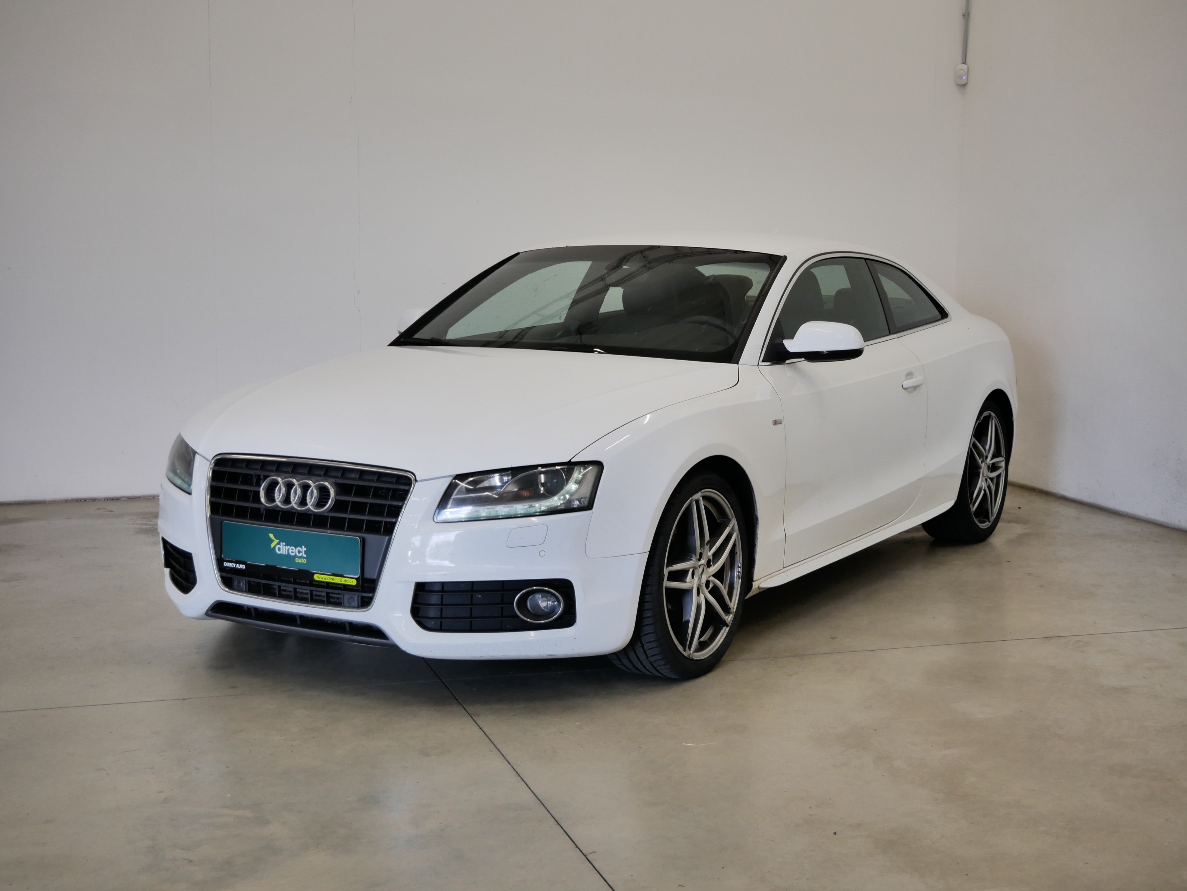 Audi a5 2,0 TDI 125 kW, Tschechien — Foto 1