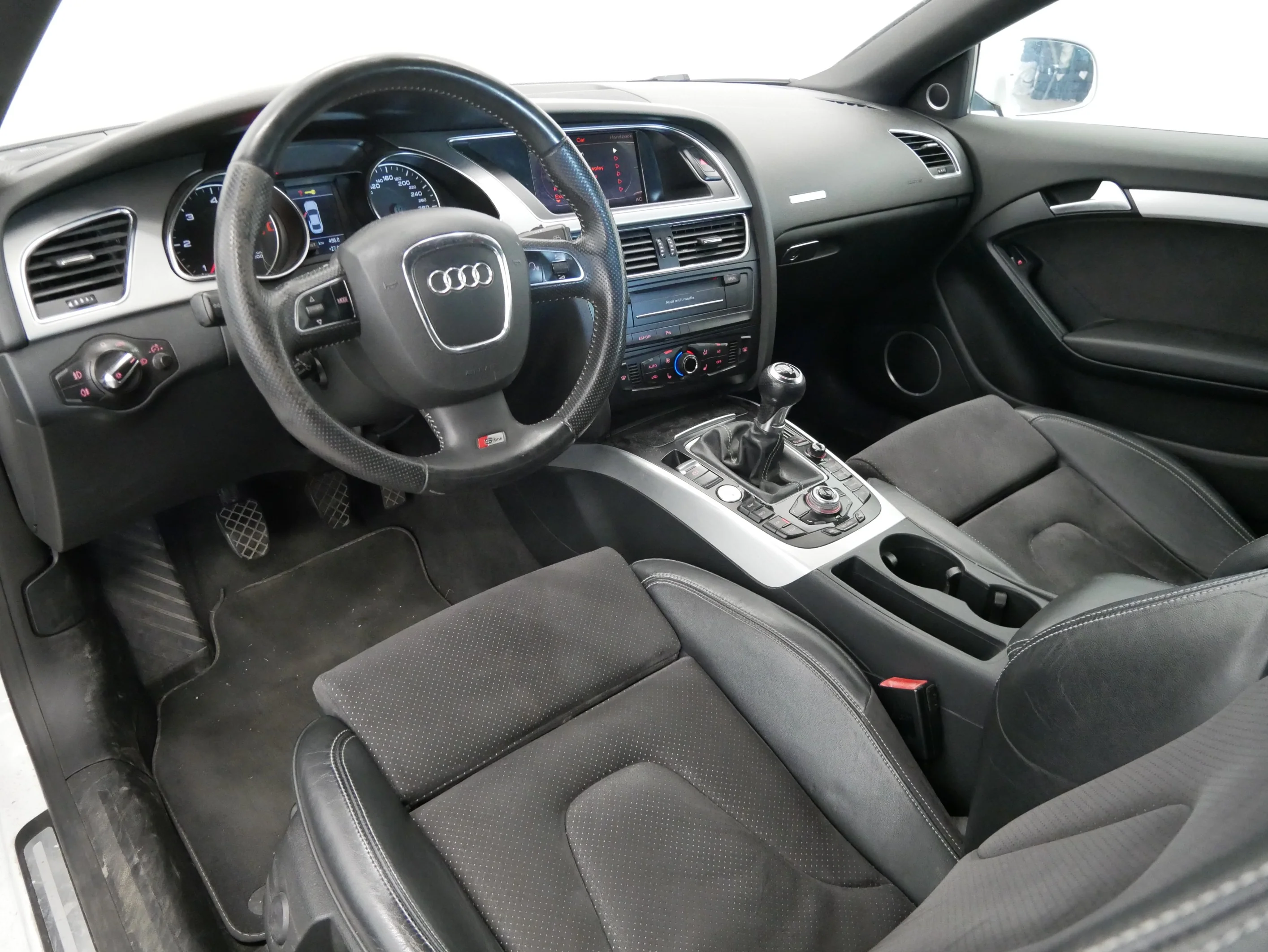Audi a5 2,0 TDI 125 kW, Tschechien — Foto 5 von 6