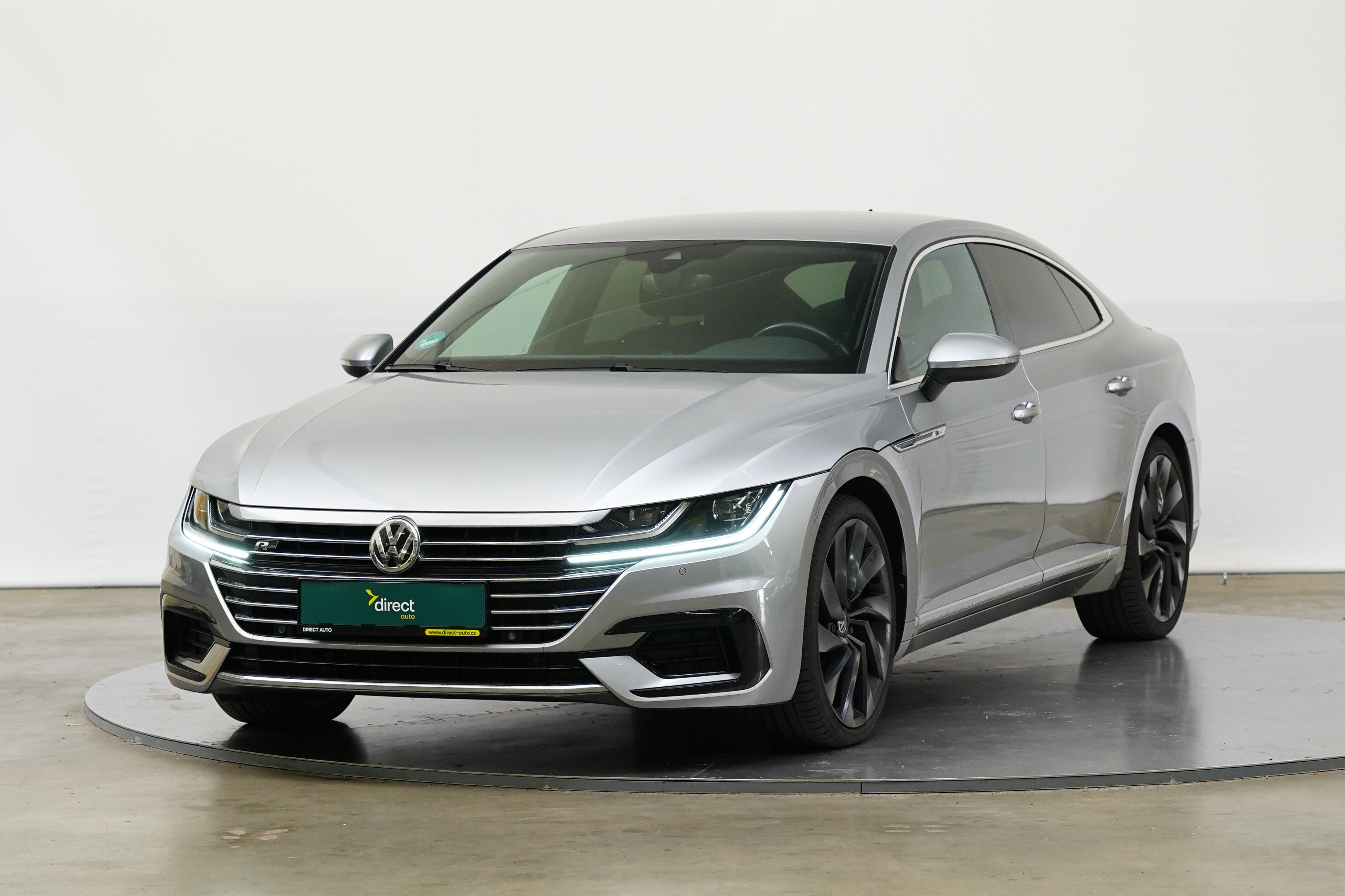 Volkswagen Arteon 4MOTION 2,0 TDI 140 kW Automatik, Tschechien — Foto 1
