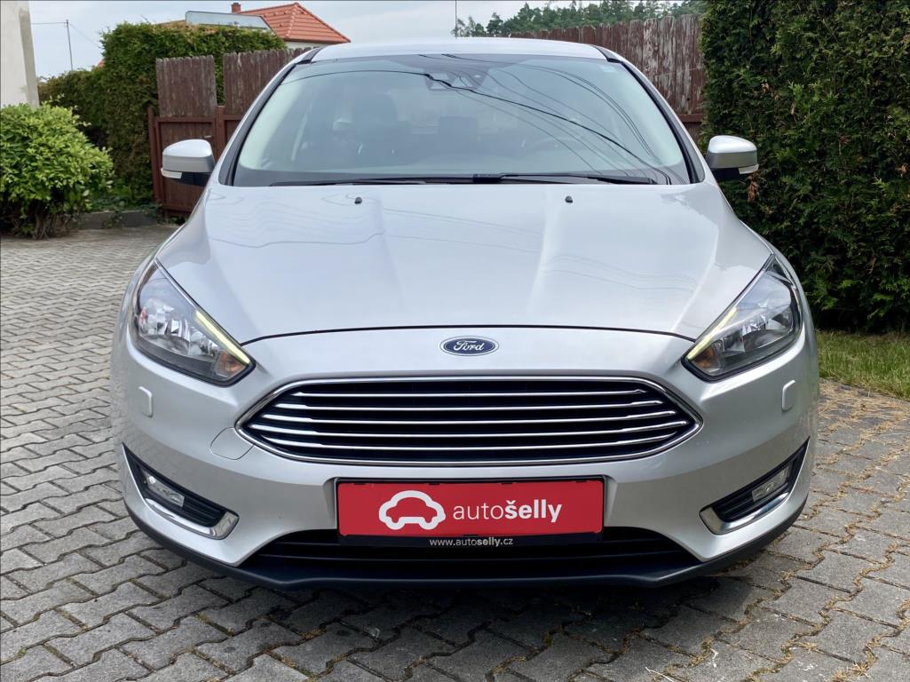 Ford Focus e4817 1,5 TD 88 kW Schaltgetriebe Baujahr 2017, 131.635 km, Tschechien — Foto 15 von 60