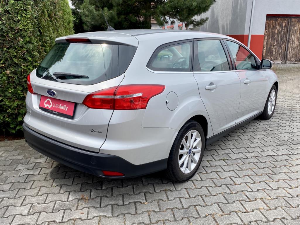 Ford Focus e4817 1,5 TD 88 kW Schaltgetriebe Baujahr 2017, 131.635 km, Tschechien — Foto 9 von 60
