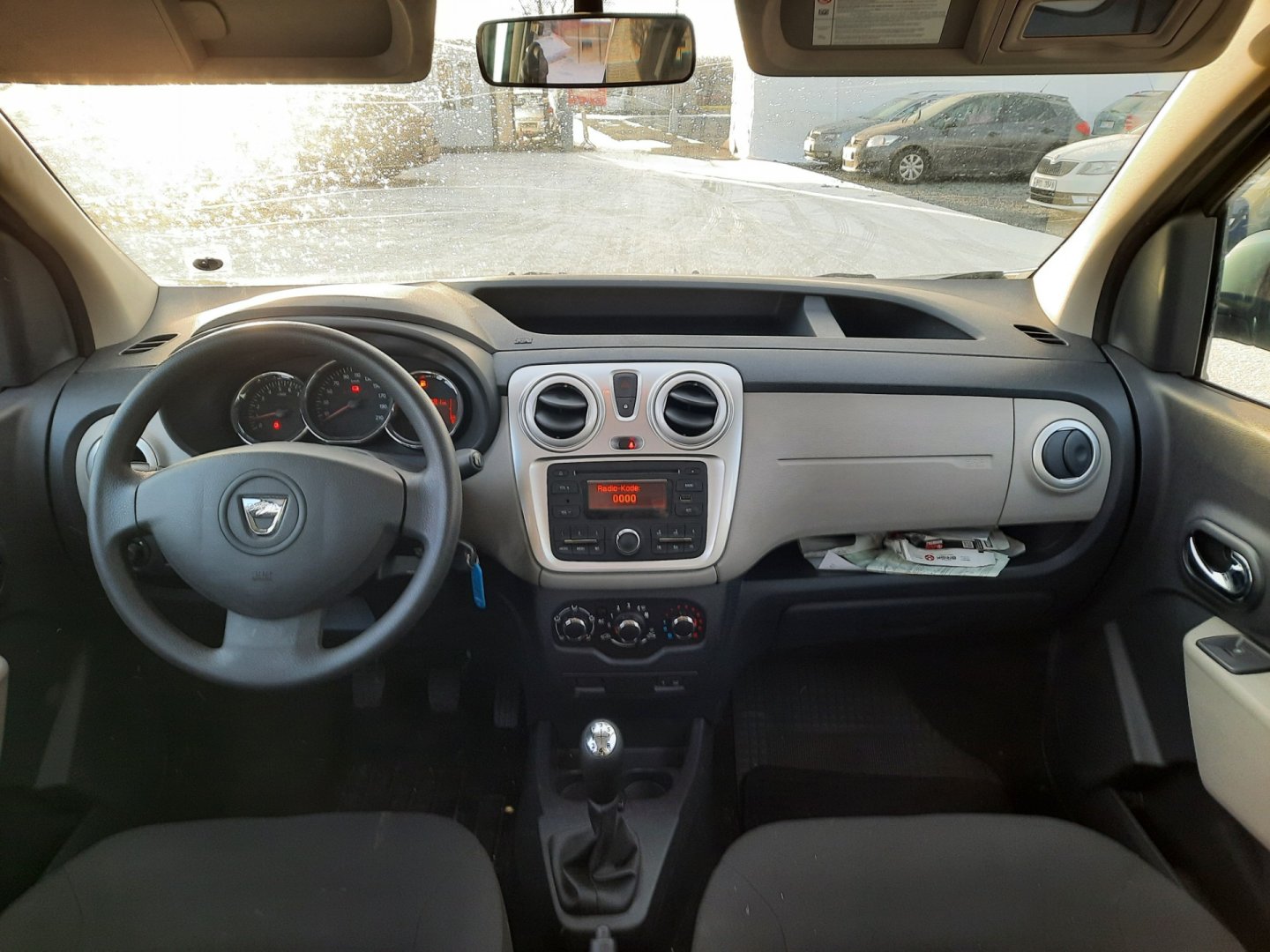 Dacia Dokker 1 1,2 TCe 85 kW 85kw Schaltgetriebe Baujahr 2013, 83.363 km, Tschechien — Foto 7 von 13