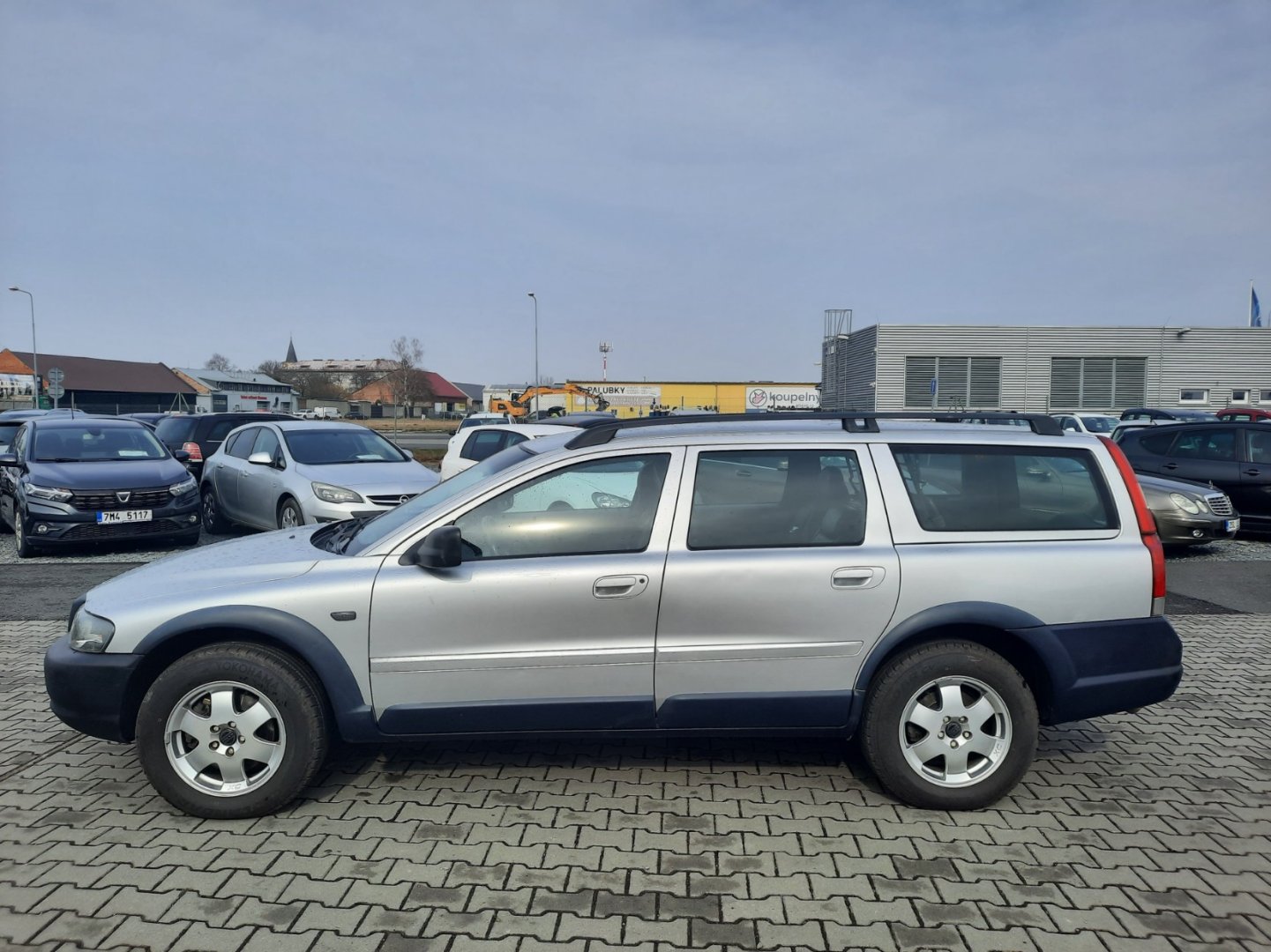 Volvo v70 4x4 2,4 147 kW 147kw Schaltgetriebe Baujahr 2002, 184.624 km, Tschechien — Foto 8 von 17