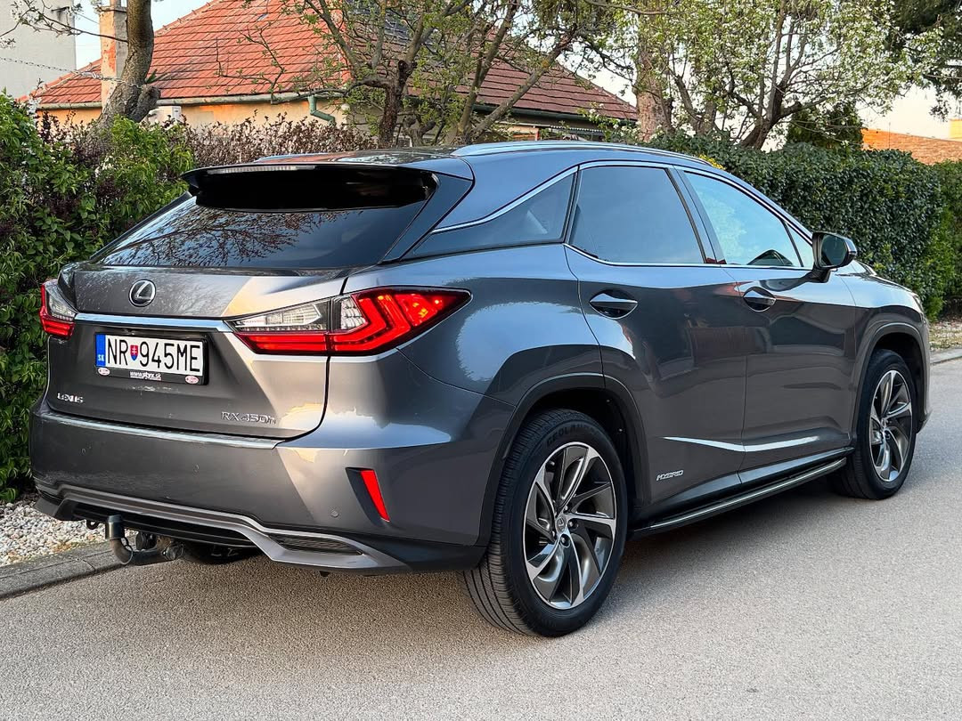 Lexus RX450H, 257.100 km, Slowakei — Foto 3 von 9