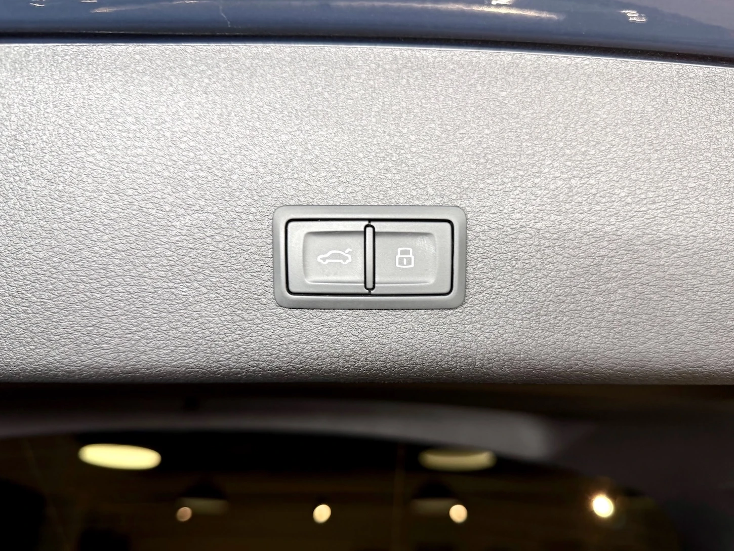 Audi E Tron quattro 6,2 Automatik, modrá, 41.678 km, Polen — Foto 16 von 40