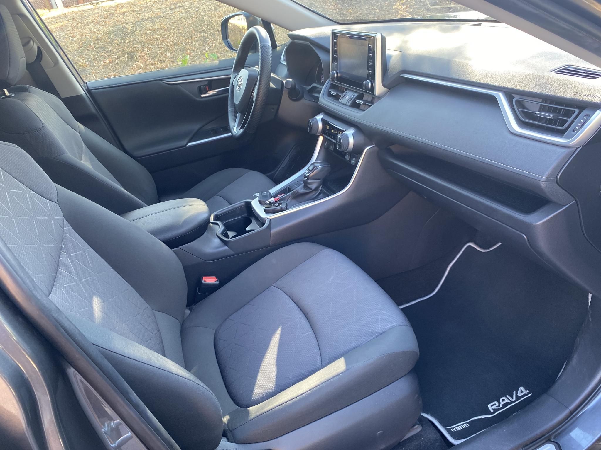 Toyota Rav 4 2,0 129 kW Baujahr 2020, Ungarn — Foto 6 von 17