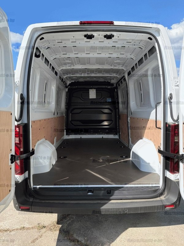 Renault Master Furgon 2,0 96 kW Baujahr 2026, 15 km, Ungarn — Foto 5 von 5