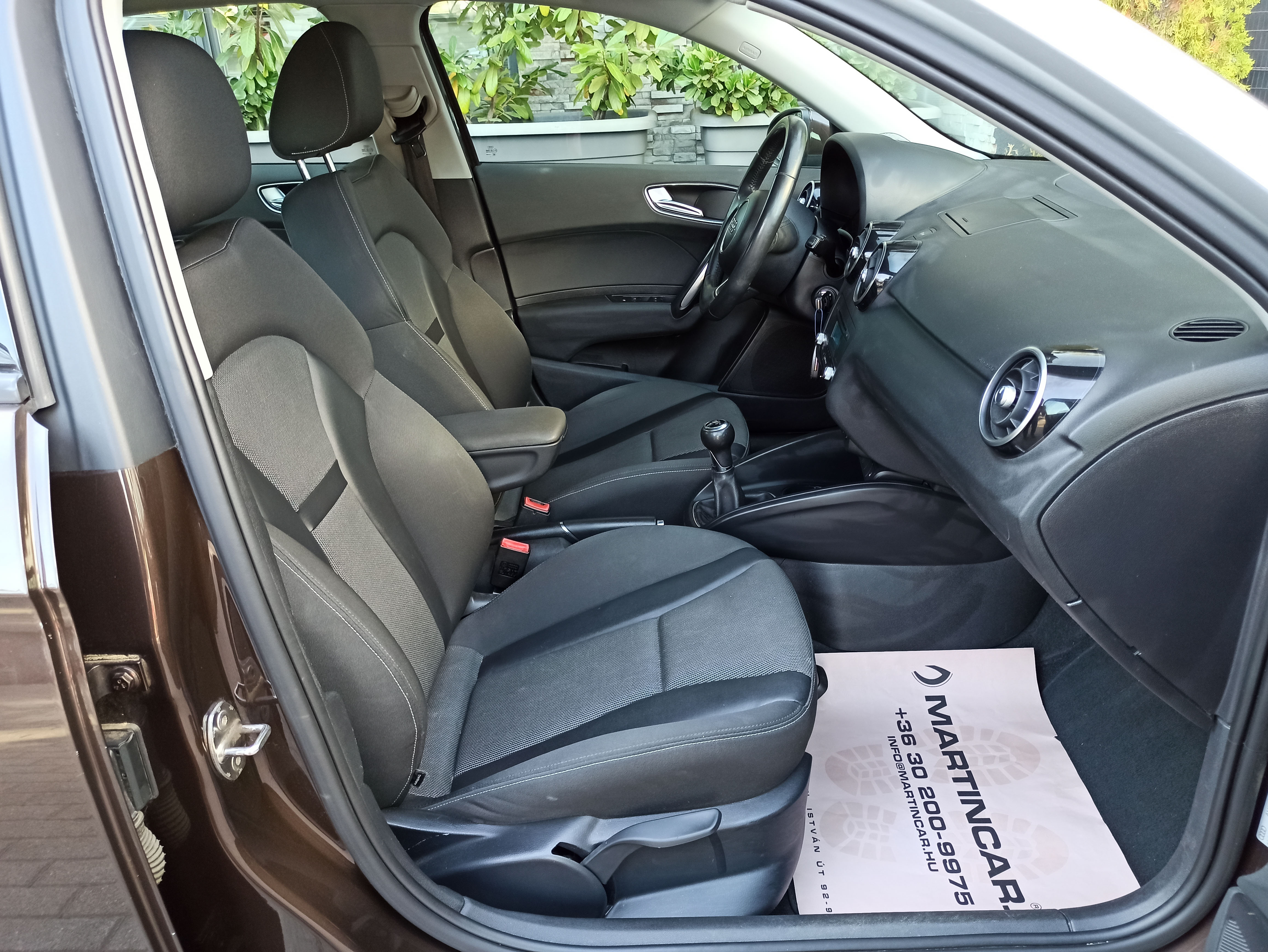 Audi a1 1,2 TFSI 63 kW Schaltgetriebe Baujahr 2012, braun, 190.000 km, Ungarn — Foto 10 von 60