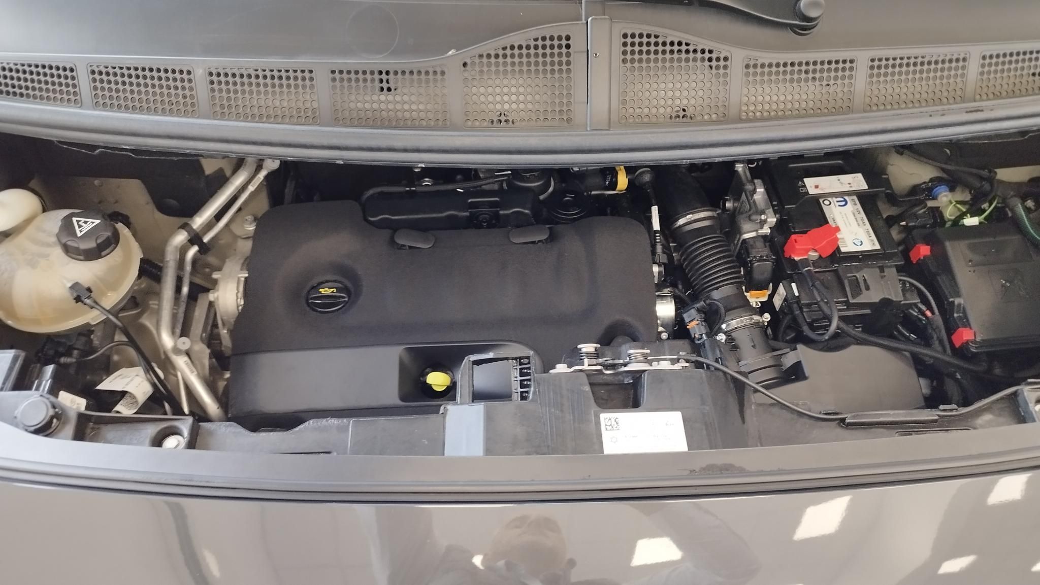 Toyota Proace D-4D 130 kW 2.0 D Automatik Baujahr 2026, 16.724 km, Ungarn — Foto 11 von 13