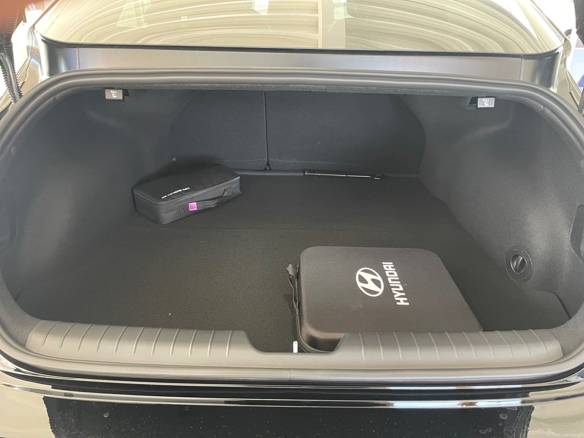 Hyundai Ioniq 6 239 kW 84 kWh Automatik Baujahr 2026, 5.000 km, Deutschland — Foto 13 von 25