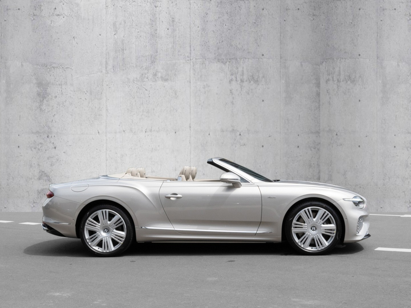 Bentley Continental 4,0 500 kW Automatik Baujahr 2025, 3.500 km, Deutschland — Foto 3 von 32