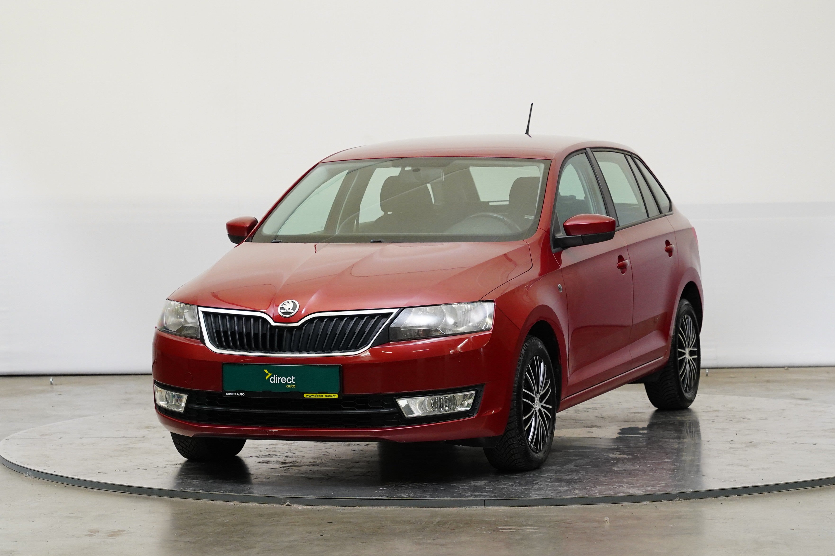 Skoda Rapid 1.6 TDI 66 kW, Tschechien — Foto 1