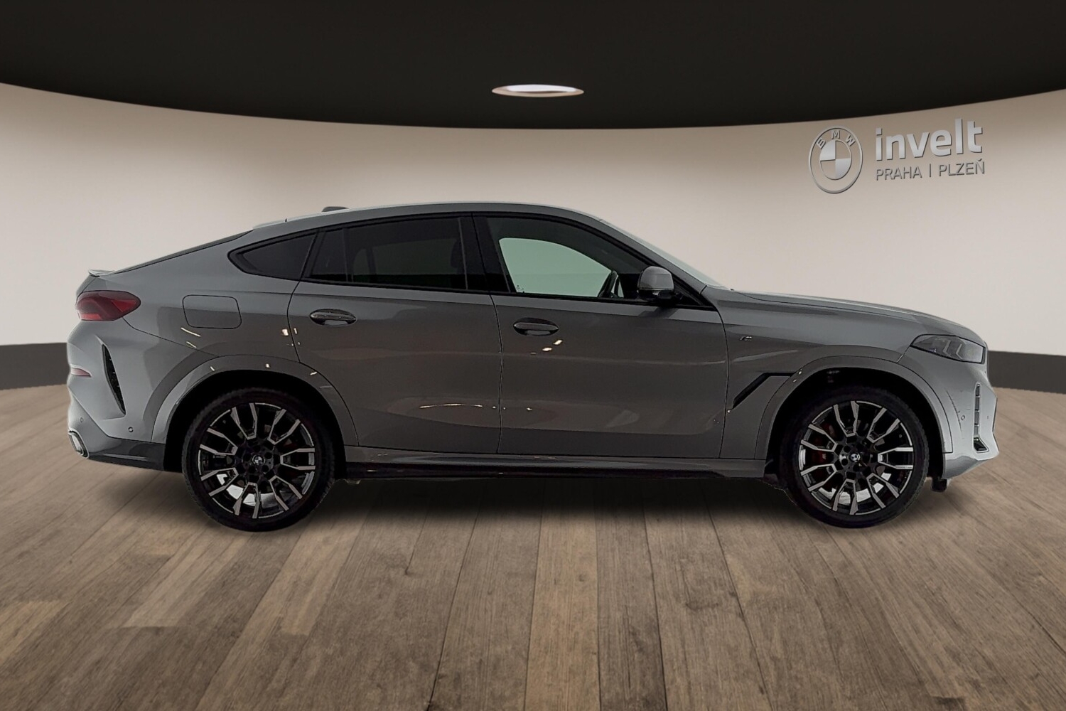 BMW X6 3,0 250 kW Automatik Baujahr 2024, 44.828 km, Tschechien — Foto 2 von 22