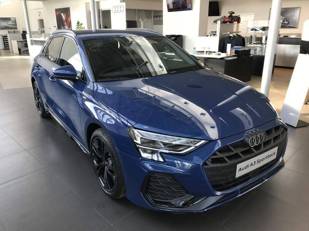 Audi a3 110 kW 1,5TFSI 110kW Automatik, Tschechien — Foto 3 von 5