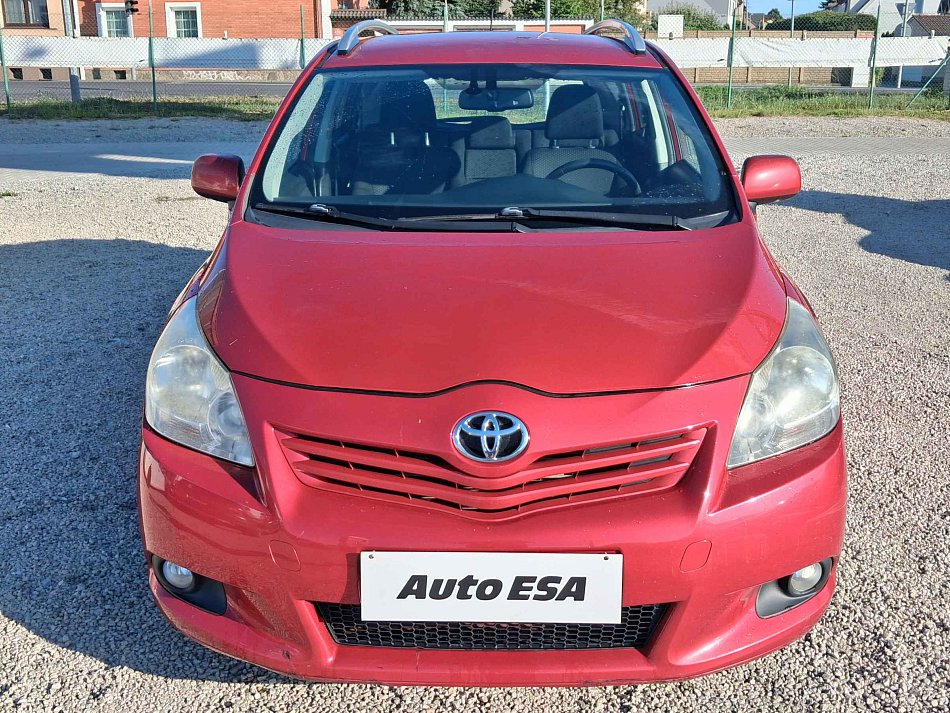 Toyota Verso 93 kW 2.0 Schaltgetriebe Baujahr 2011, 171.835 km, Tschechien — Foto 2 von 20