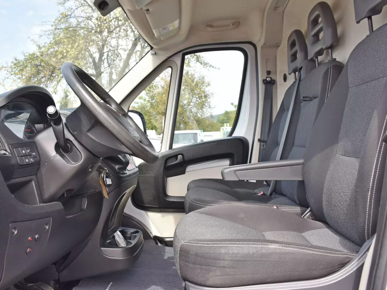 Fiat Ducato Baujahr 2016, 144.000 km, Import Auf Lager in der EU — Foto 6 von 14