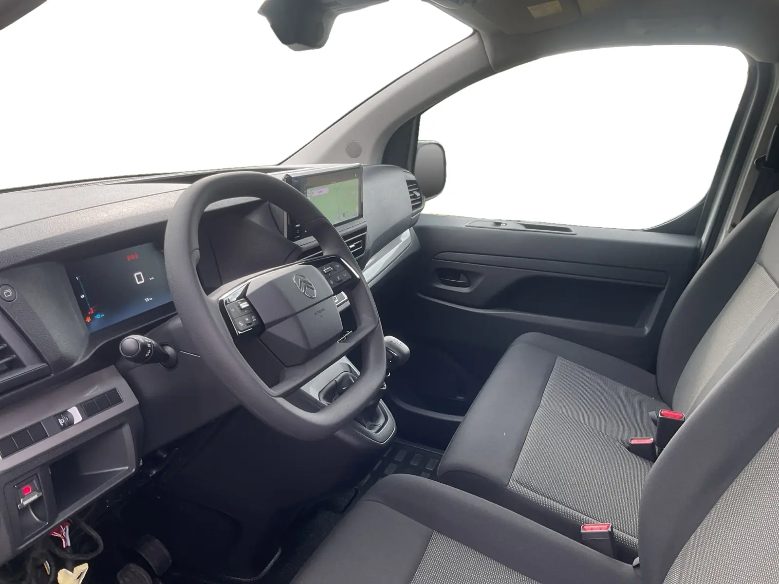 Citroen Jumpy 1,5 88 kW Schaltgetriebe, weiß, 25 km, Deutschland — Foto 10 von 23
