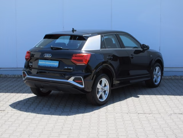 Audi Q2 1,5 TFSI 110 kW Automatik Baujahr 2025, 7.450 km, Deutschland — Foto 3 von 15