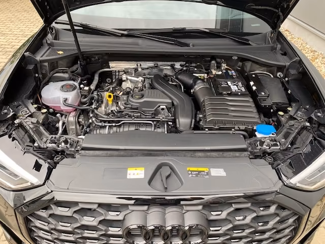 Audi Q3 1,5 TFSI 110 kW Schaltgetriebe Baujahr 2024, 14.500 km, Deutschland — Foto 12 von 16