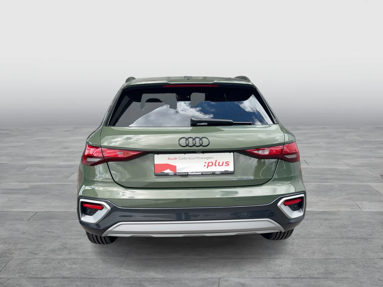 Audi A3 110 kW Automatik Baujahr 2025, M4 Distriktgrün Metallic, 2.444 km, Österreich — Foto 4 von 13