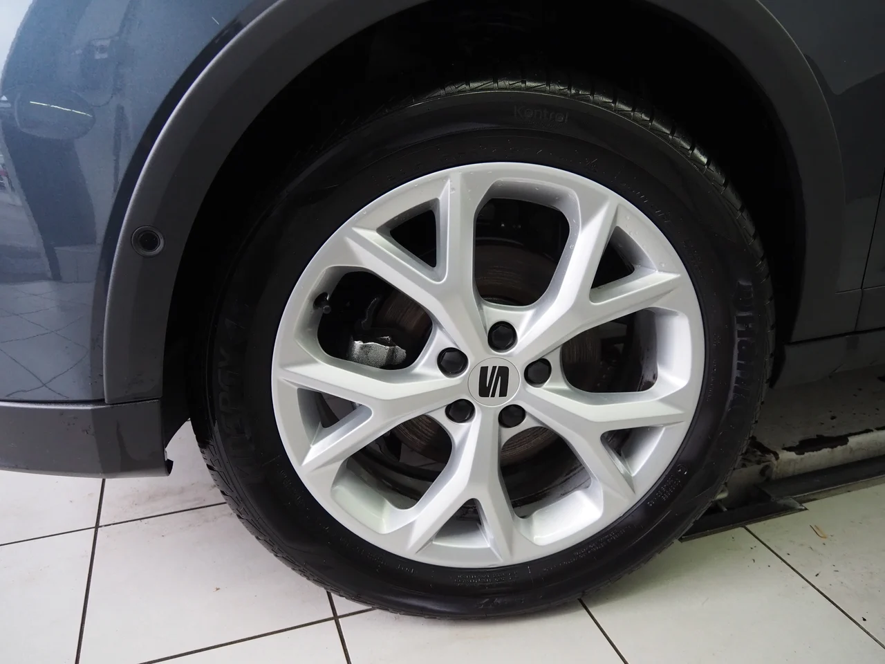 Seat Arona 1,0 85 kW Automatik Baujahr 2025, S7 "Magnetic Tech", 25.500 km, Österreich — Foto 4 von 19