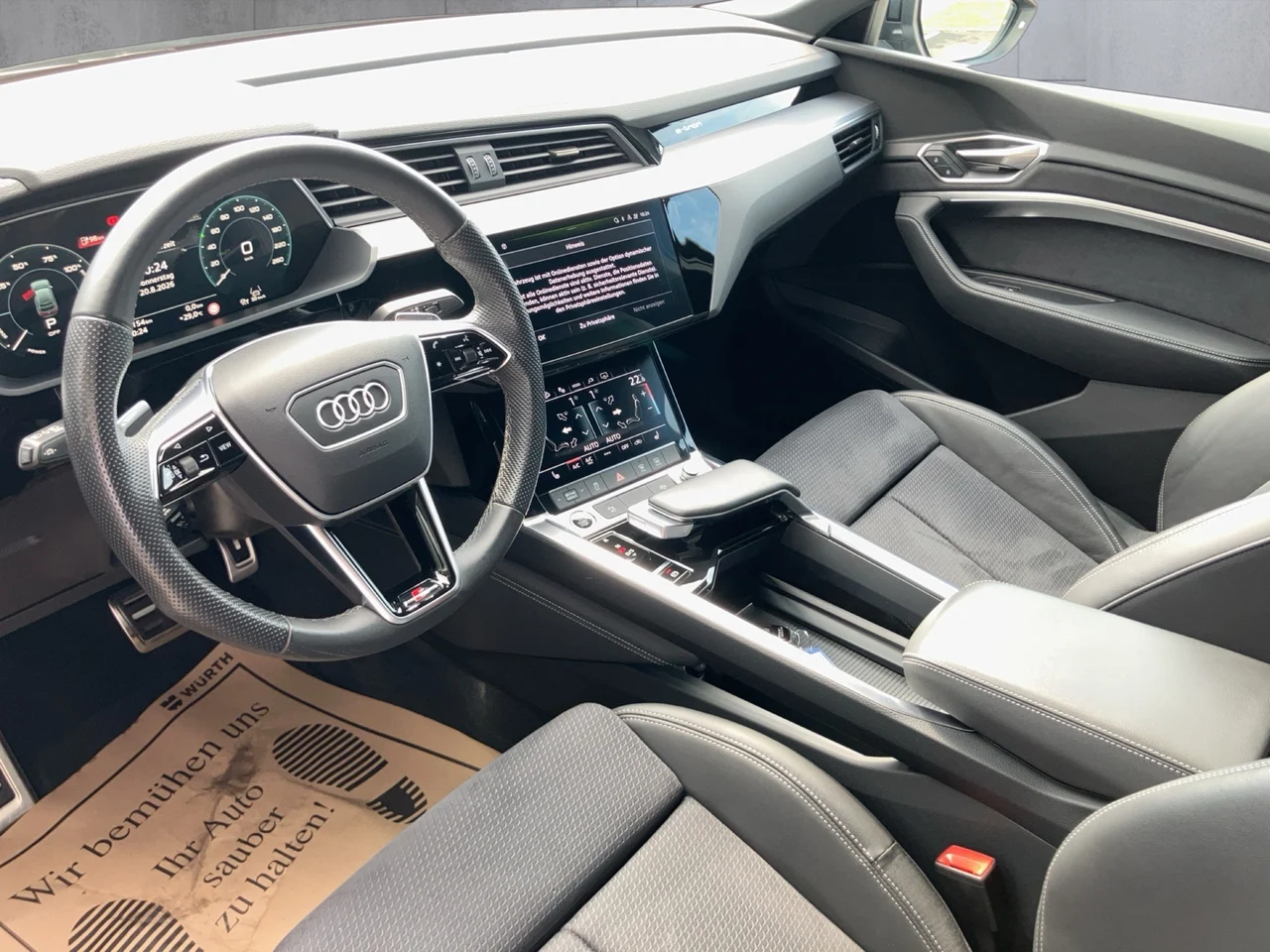 Audi Q8 4x4 3,0 300 kW Automatik Baujahr 2024, Manhattangrau Metallic, 45.152 km, Österreich — Foto 9 von 30