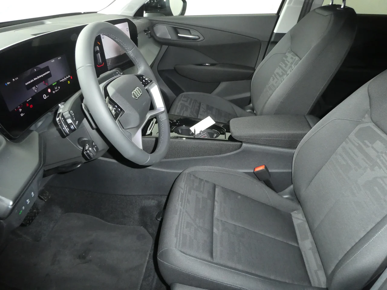 Audi Q3 2,0 110 kW TDI Automatik Baujahr 2026, Mythosschwarz Metallic, 10.108 km, Österreich — Foto 6 von 20
