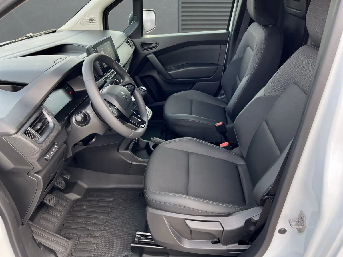 Renault Kangoo 1,5 70 kW dCi 95 Schaltgetriebe Baujahr 2026, weiß, 20 km, Deutschland — Foto 4 von 5