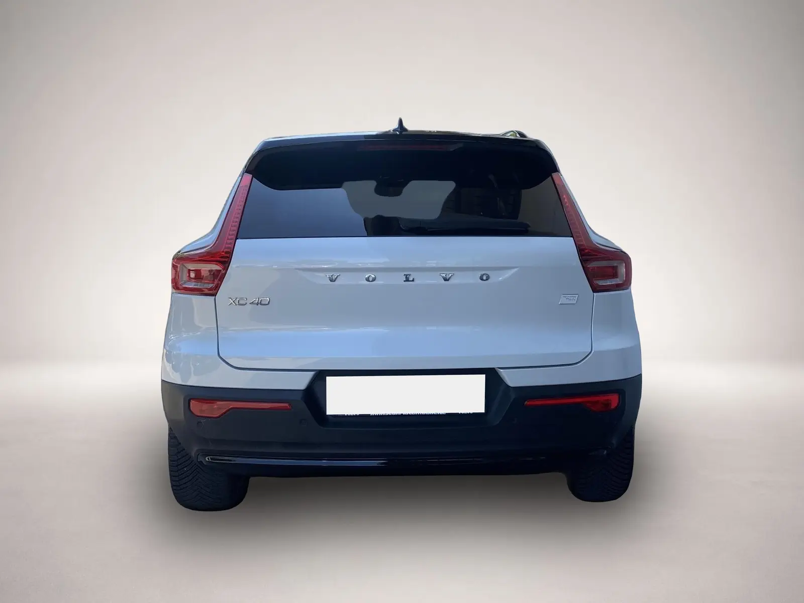 Volvo XC40 4x4 300 kW Automatik Baujahr 2023, weiß, 30.890 km, Deutschland — Foto 7 von 8