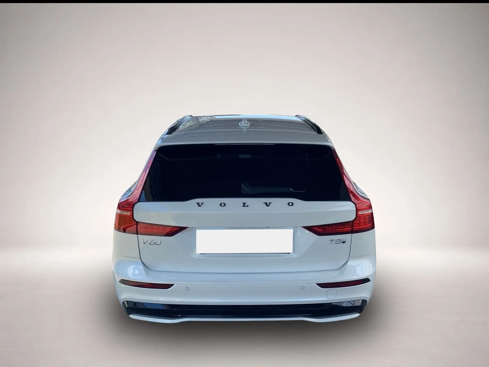 Volvo V60 4x4 2,0 335 kW Automatik Baujahr 2024, weiß, 23.990 km, Deutschland — Foto 4 von 8